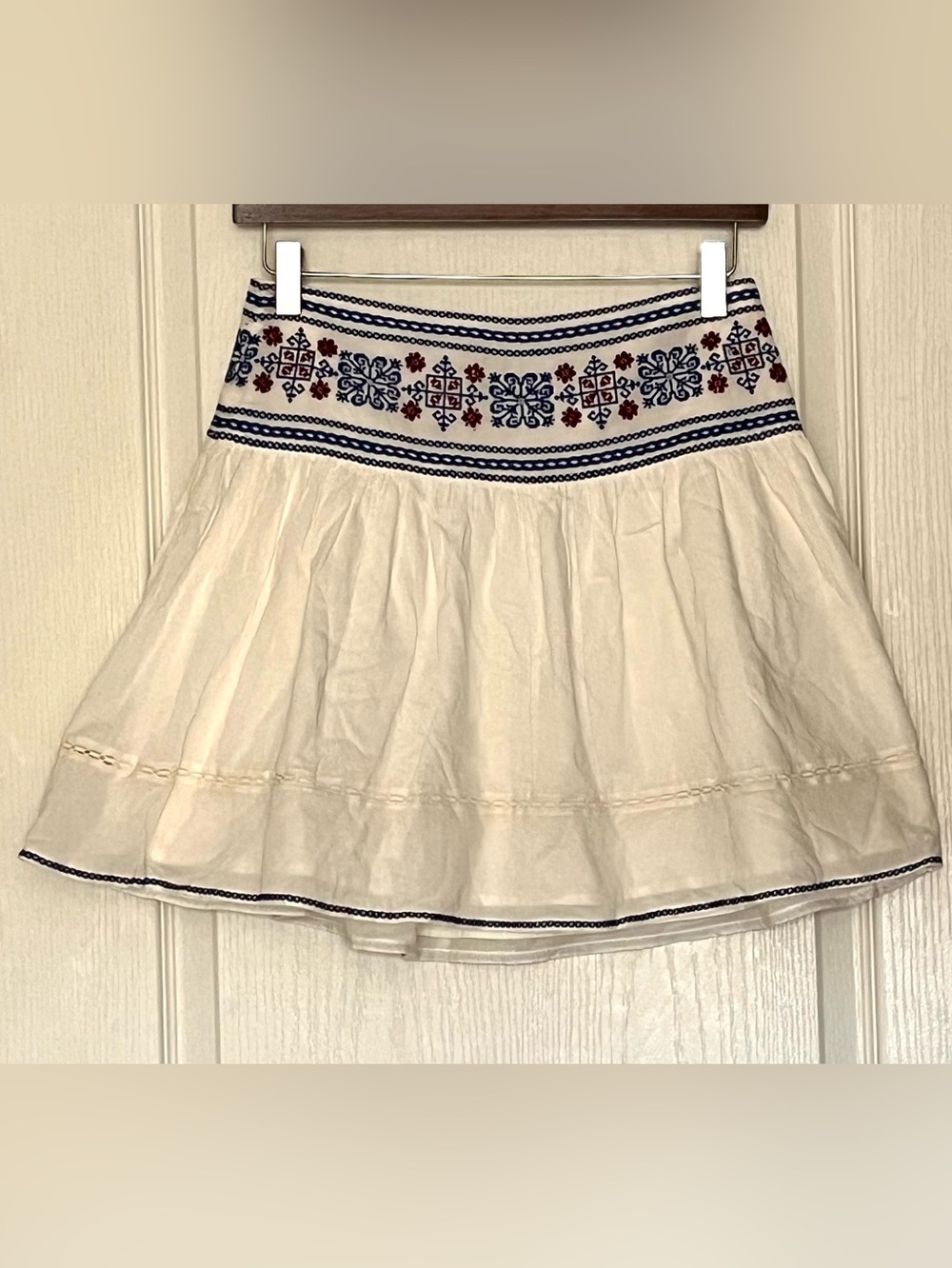 Aritzia‎ Sunday Best Cadence Embroidered Boho Tiered Mini Skirt Sz 4 Cottagecore
